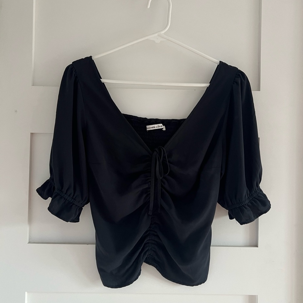 Abercrombie and fitch puff sleeve smocked back peasant blouse size S